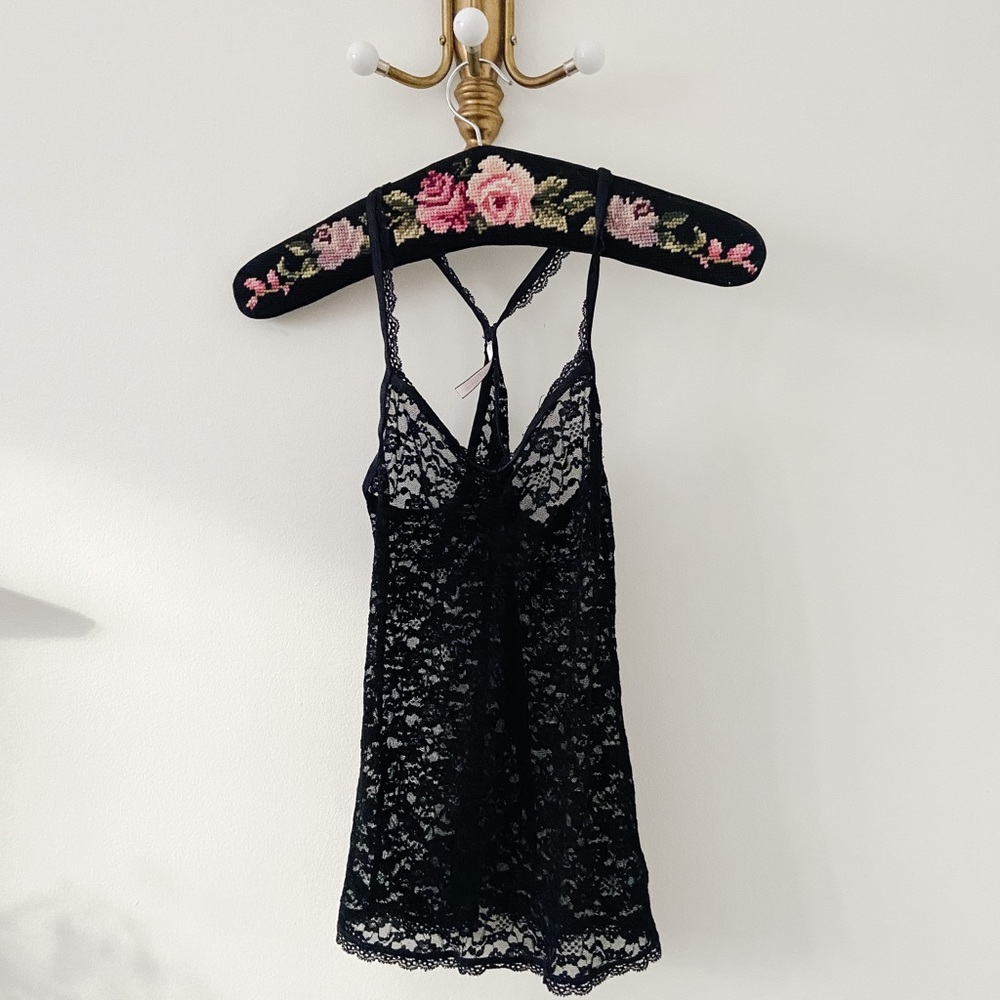 ๐ DONATED ๐ LA SENZA Sheer Lace Tank Bundle - Picture 2 of 2